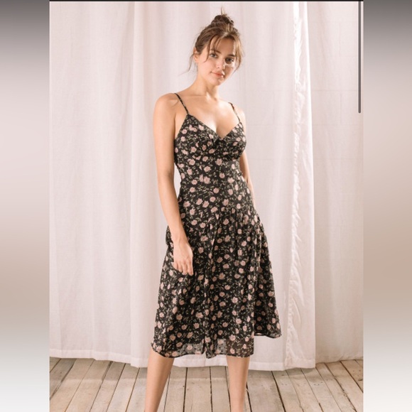 Storia Dresses & Skirts - Storia Black & Pink Floral Midi Dress